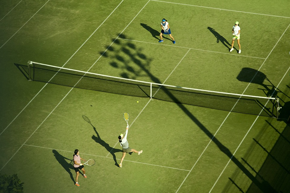 Dubbelspel i tennis: Perfekt samarbete för seger på banan!