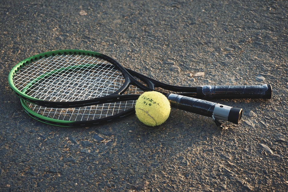 Tennisracket: Ett oumbärligt verktyg för att nå ditt bästa spel