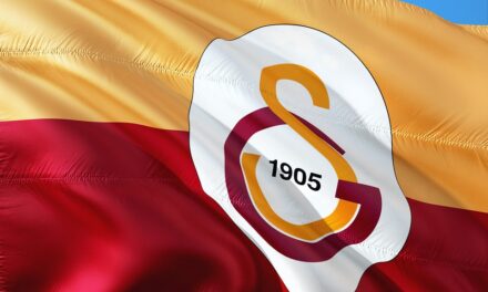 Galatasaray: En historisk resa genom framgångar, ikoniska spelare och tränare